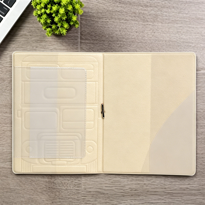 London Bus PVC Passport Holder - Travel Accessories London recension och pris