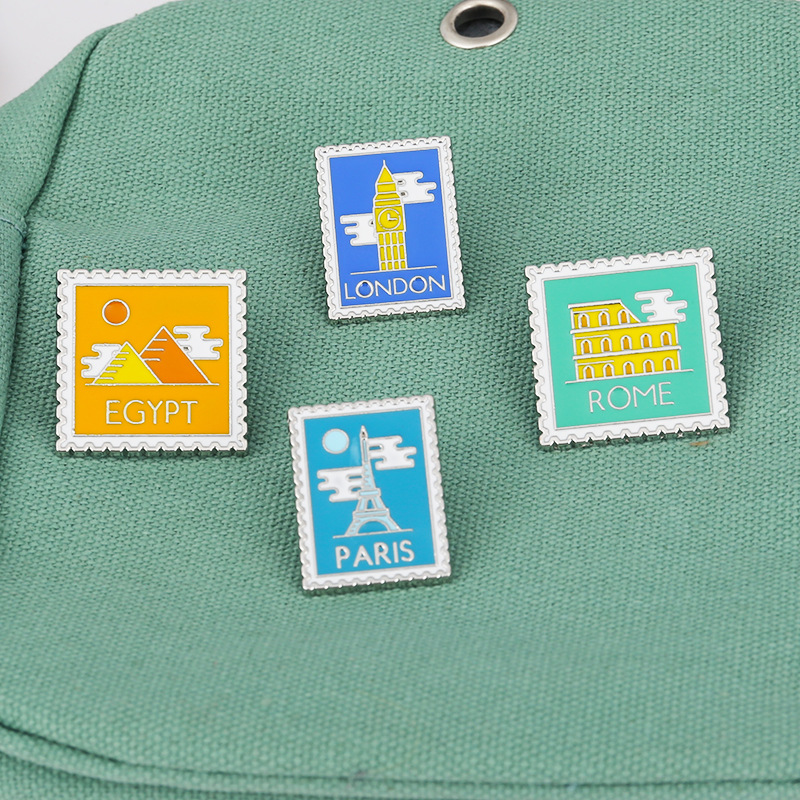 Fancy Album Alloy Badge Backpa - Travel Accessories London recension och pris