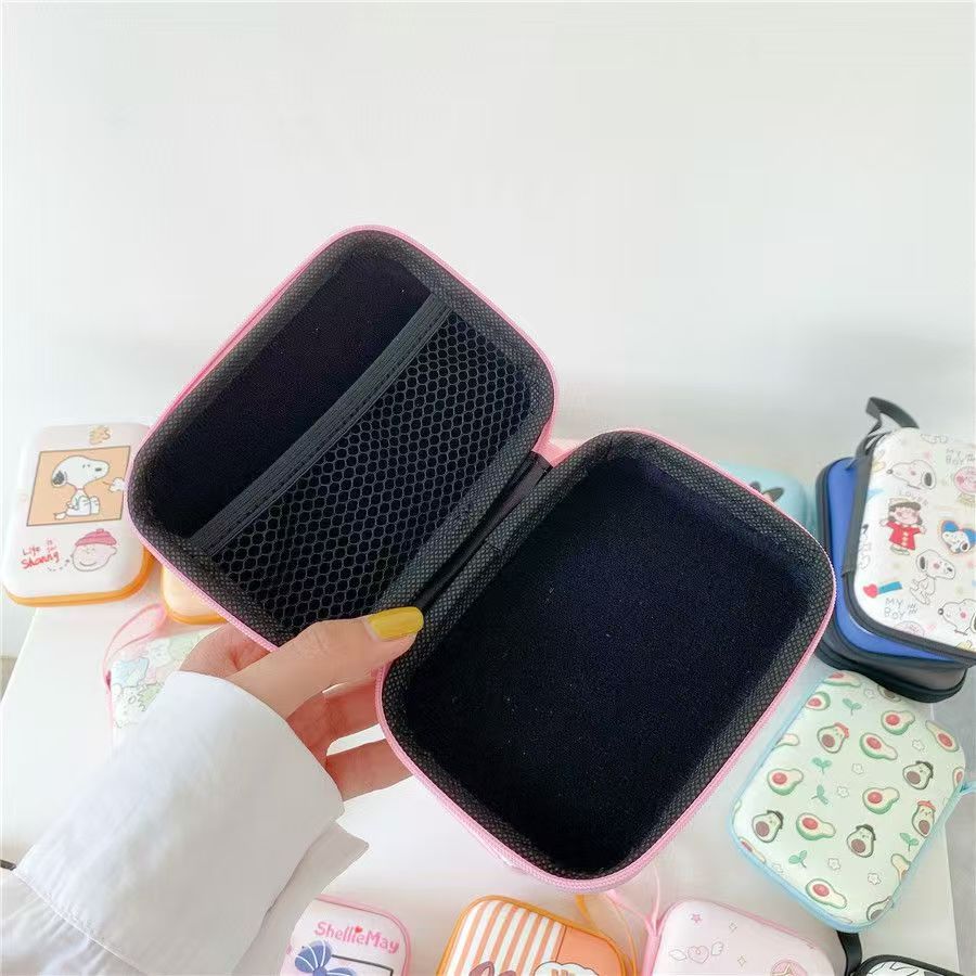 Hello Kitty Portable Storage B - Cable Organizer Travel recension och pris