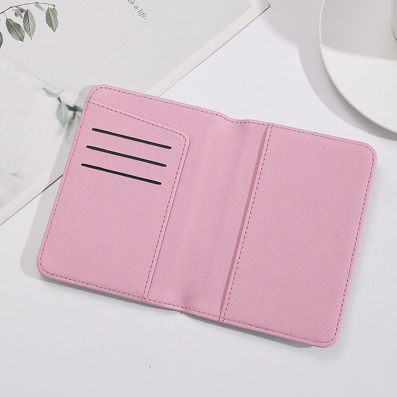 Hello Kitty Women Passport Cov - Qantas Travel Accessories recension och pris